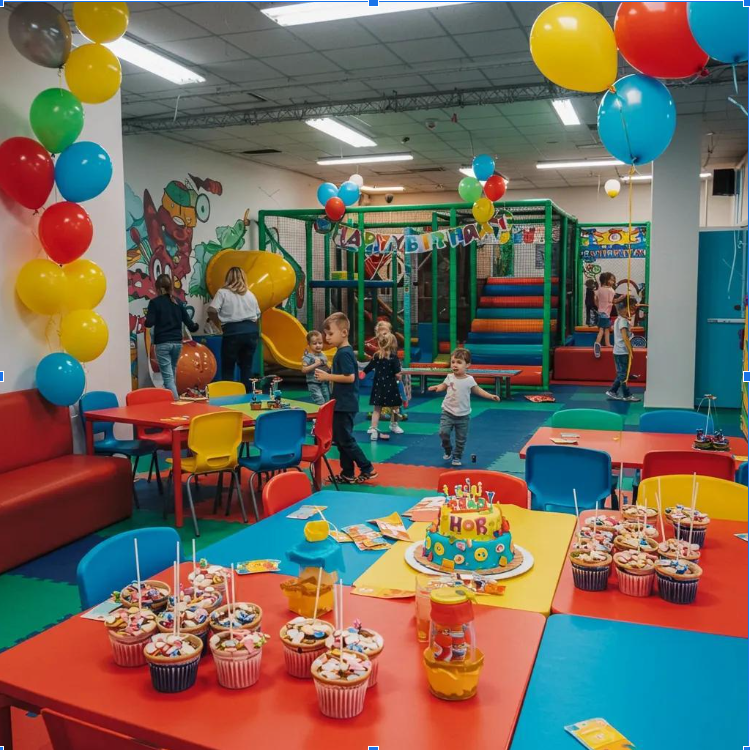 M34627 - Why Visit An Indoor Playground During the Fall Season Hero Image.jpg